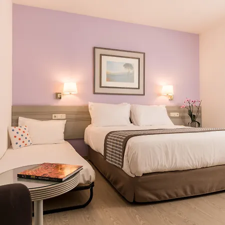 エグゼ ホテル 4*